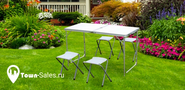 Мебель для пикника от интернет-магазина Town-Sales: складной стол + 2 или 4 стула со скидкой до 52%